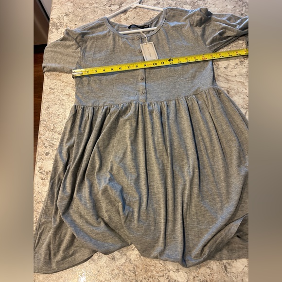 Women’s Doe and Rae Dress Open Back Gray Small NWT - Picture 7 of 9